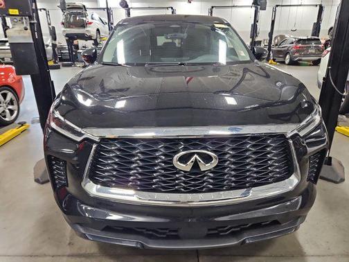 2025 INFINITI QX60 Pure