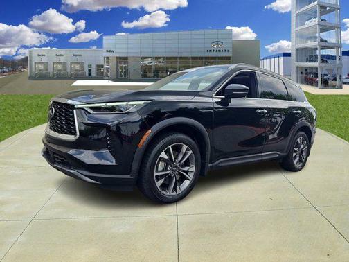 2022 INFINITI QX60 Luxe
