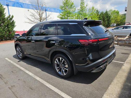 2022 INFINITI QX60 Luxe