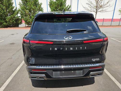 2022 INFINITI QX60 Luxe