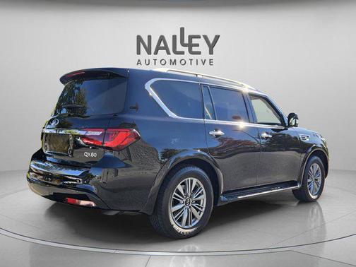 2023 INFINITI QX80 Luxe