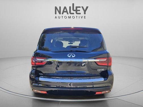 2023 INFINITI QX80 Luxe