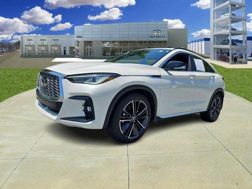 2023 INFINITI QX55 LUXE