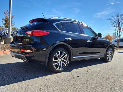 2017 INFINITI QX50 Base