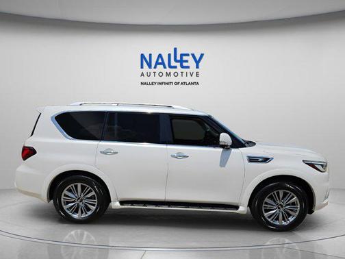 2023 INFINITI QX80 Luxe