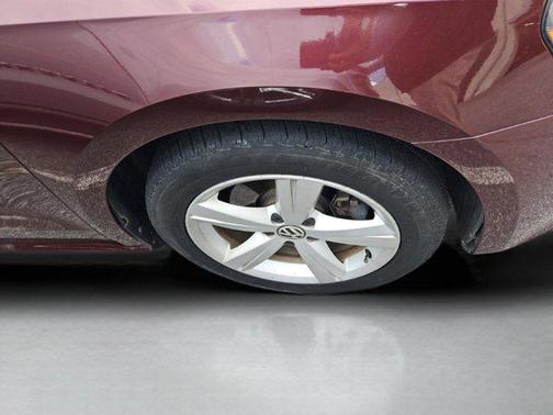 2012 Volkswagen Passat Base