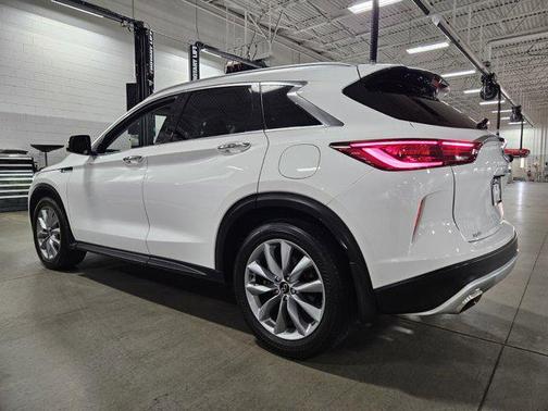 2022 INFINITI QX50 LUXE