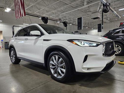 2022 INFINITI QX50 LUXE