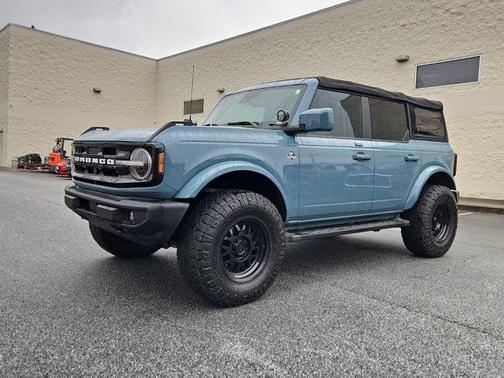 2022 Ford Bronco Outer Banks