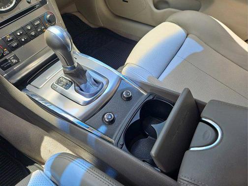 2013 INFINITI G37 Journey