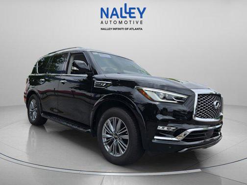 2022 INFINITI QX80 Luxe
