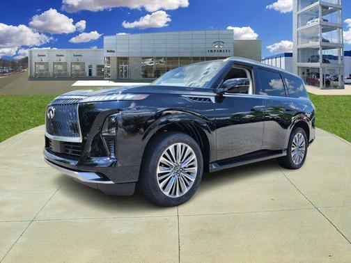 2025 INFINITI QX80 Luxe