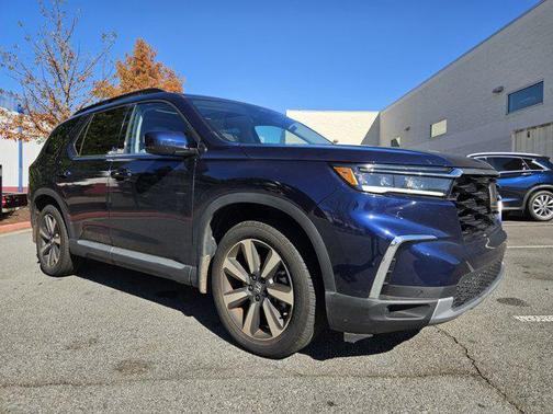 2024 Honda Pilot Touring 8-Passenger