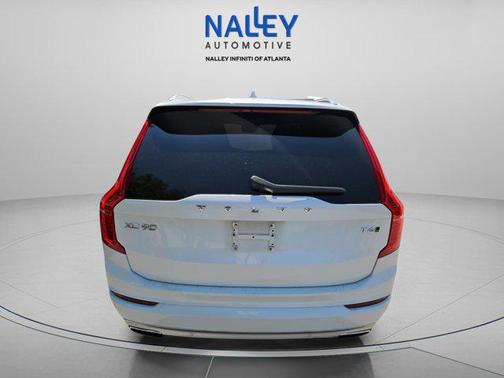 2021 Volvo XC90 T6 Momentum