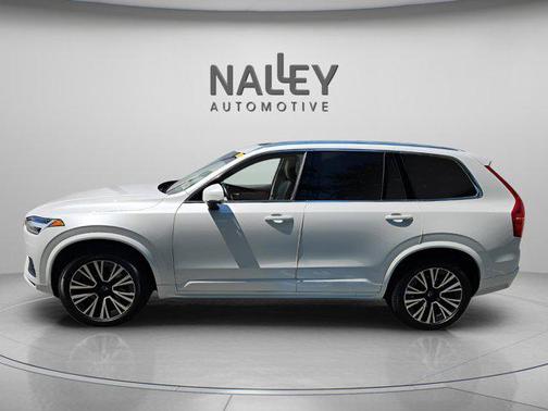 2021 Volvo XC90 T6 Momentum
