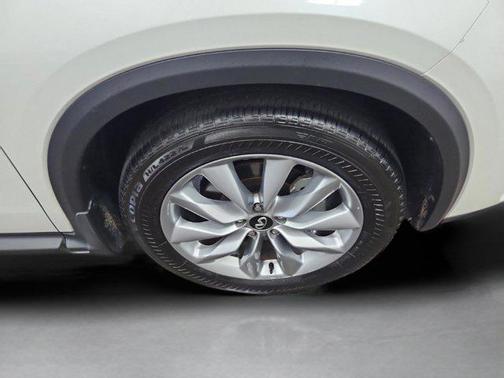 2022 INFINITI QX50 ESSENTIAL