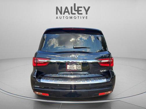 2023 INFINITI QX80 Luxe