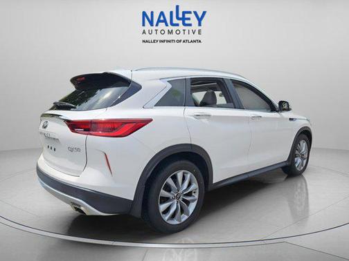 2022 INFINITI QX50 LUXE