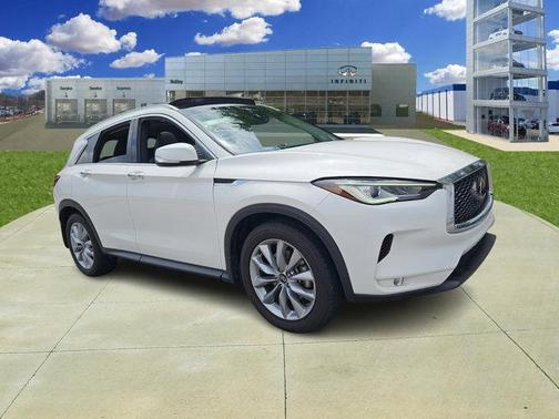 2022 INFINITI QX50 LUXE