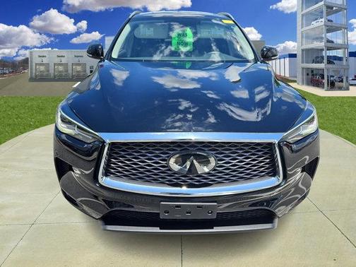2022 INFINITI QX50 LUXE AWD