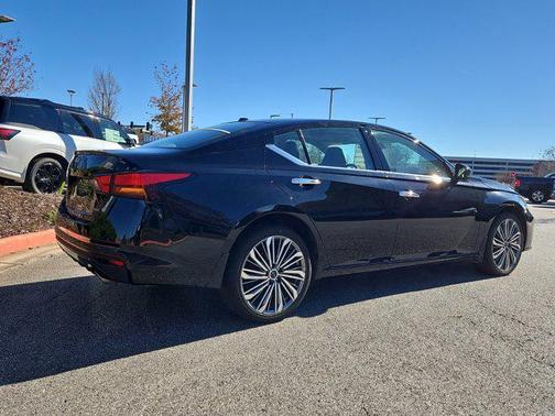 2025 Nissan Altima SL AWD