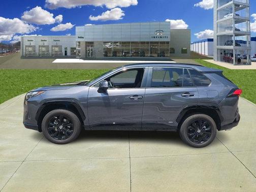 2024 Toyota RAV4 Hybrid SE