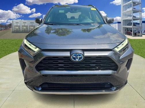 2024 Toyota RAV4 Hybrid SE