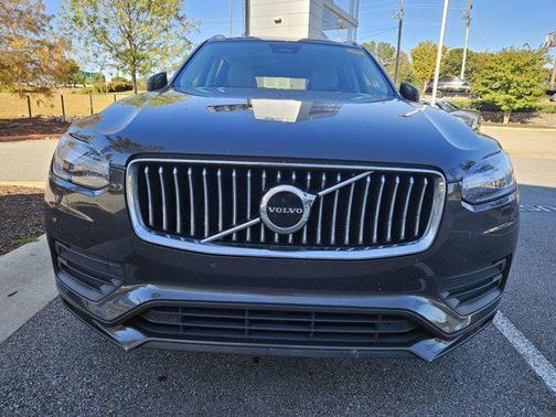 2023 Volvo XC90 B5 Core