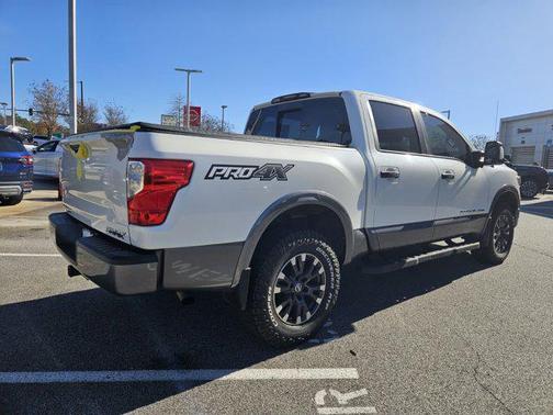 2018 Nissan Titan PRO-4X
