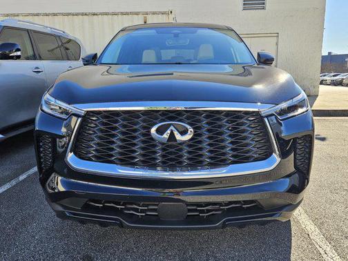 2025 INFINITI QX60 Pure