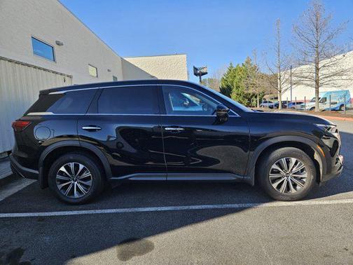 2025 INFINITI QX60 Pure