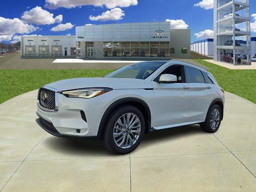 2024 INFINITI QX50 LUXE