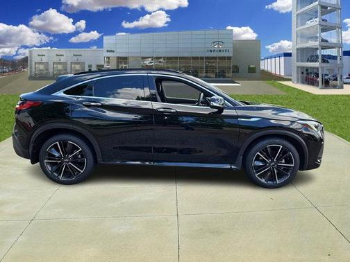 2022 INFINITI QX55 ESSENTIAL