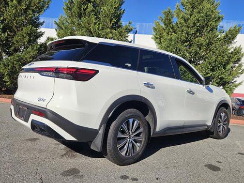 2025 INFINITI QX60 Pure