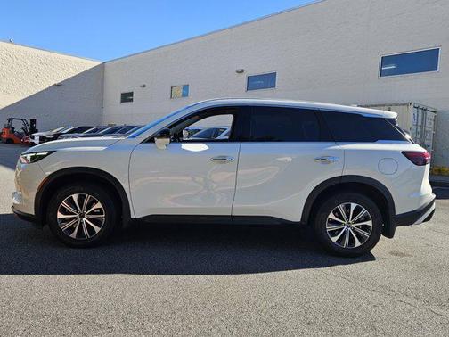 2025 INFINITI QX60 Pure