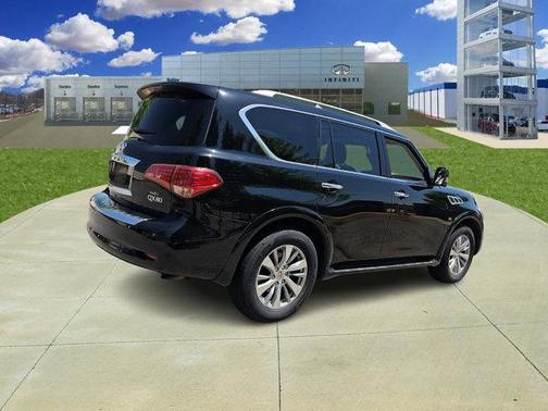 2017 INFINITI QX80 Base