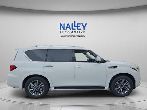 2023 INFINITI QX80 Luxe