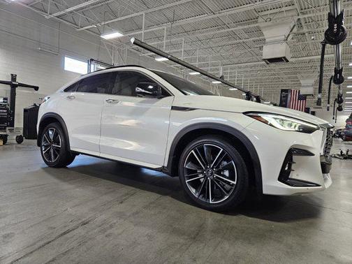 2023 INFINITI QX55 ESSENTIAL