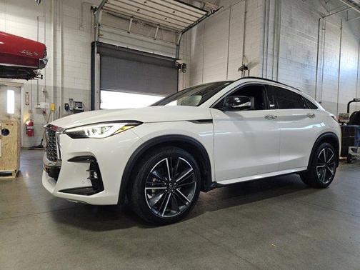 2023 INFINITI QX55 ESSENTIAL