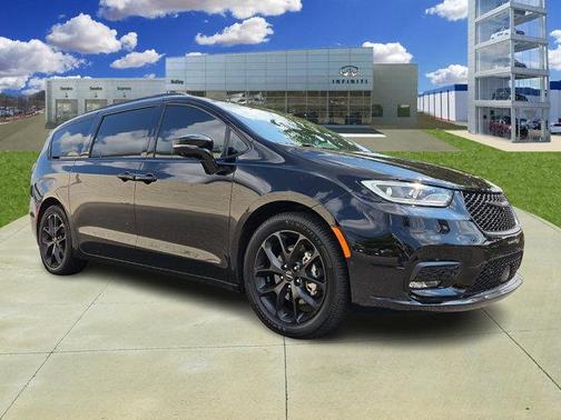 2024 Chrysler Pacifica Limited
