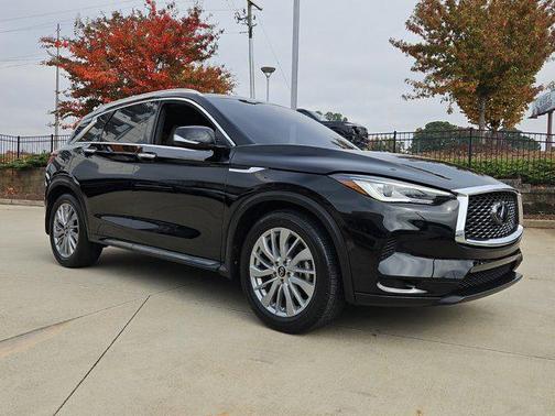 2023 INFINITI QX50 LUXE