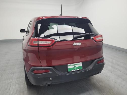 2016 Jeep Cherokee Sport