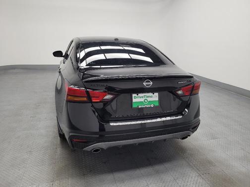 2022 Nissan Altima SR FWD