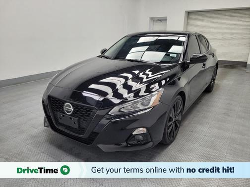 2022 Nissan Altima SR FWD