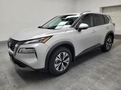Brilliant Silver Metallic 2022 Nissan Rogue SV