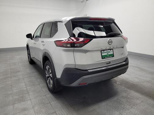 Brilliant Silver Metallic 2022 Nissan Rogue SV