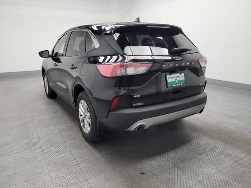 Agate Black Metallic 2022 Ford Escape SE