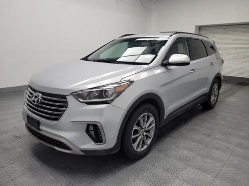 2017 Hyundai SANTA FE SE