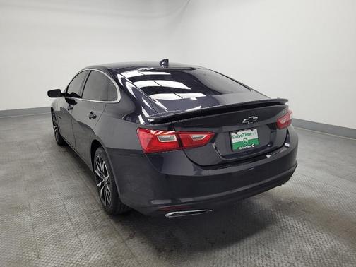 Dark Ash Metallic 2022 Chevrolet Malibu FWD RS