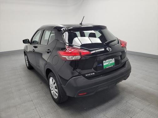 2019 Nissan Kicks S